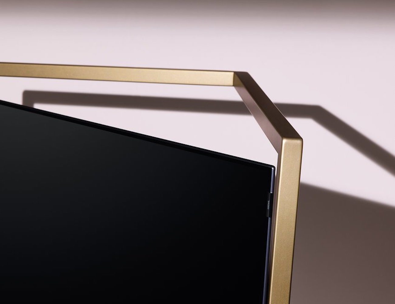 ultrathin，OLED Technology，Television，Digital screen，High-tech，Interior decoration，industrial design，